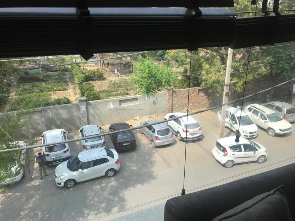 Hotel City Square Hisār Kültér fotó
