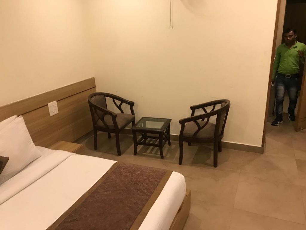 Hotel City Square Hisār Kültér fotó