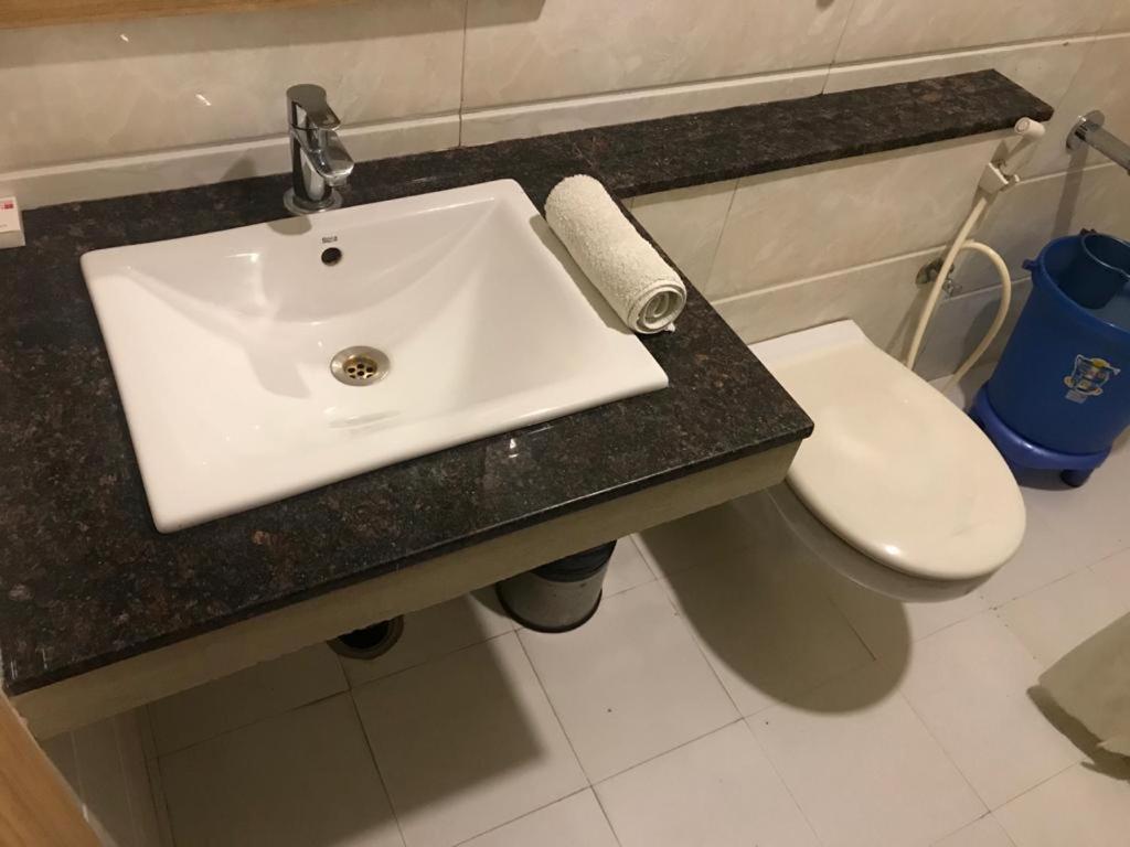 Hotel City Square Hisār Kültér fotó