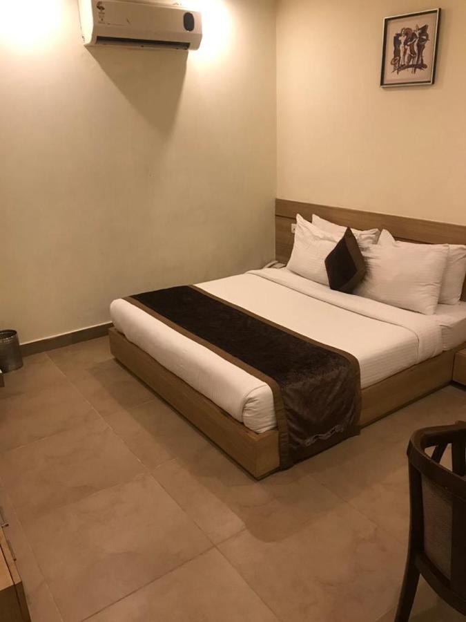 Hotel City Square Hisār Kültér fotó