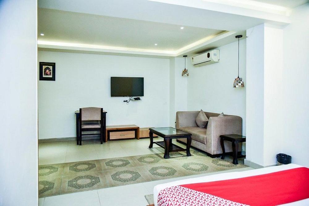 Hotel City Square Hisār Kültér fotó